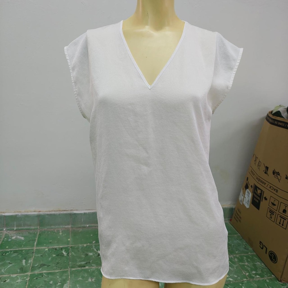 Express Womens White V Neck Tank Top Sleeveless Vest Size M